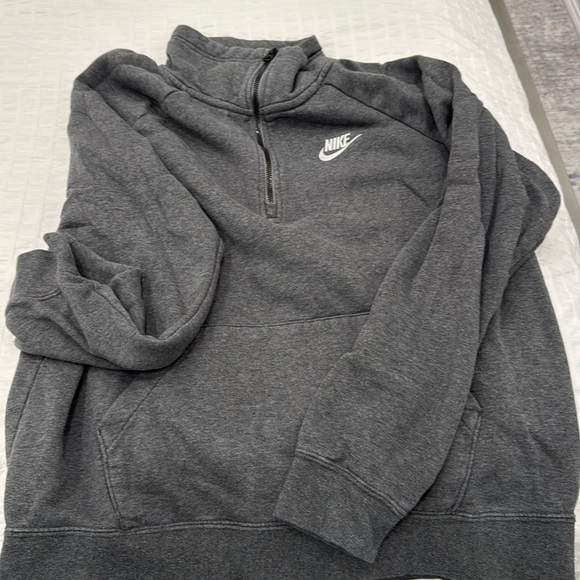 Nike Tops - Nike half zip